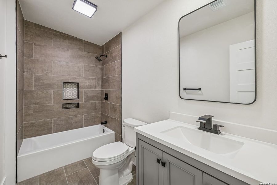 Furnished interior view inside a new home in , Castroville (Image 7).