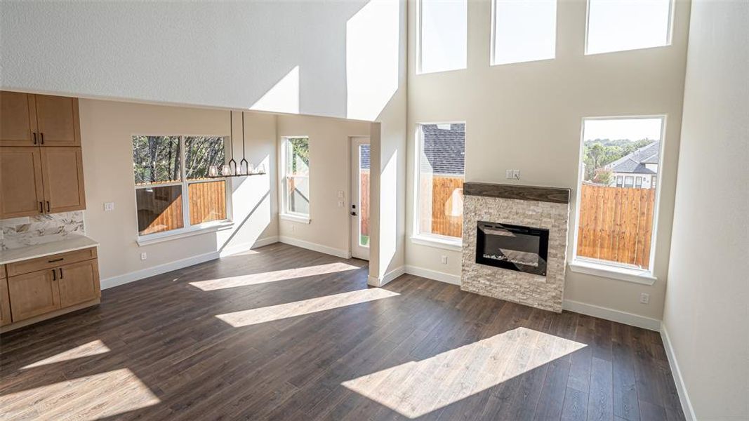 Furnished interior view inside a new home in , Granbury (Image 10).