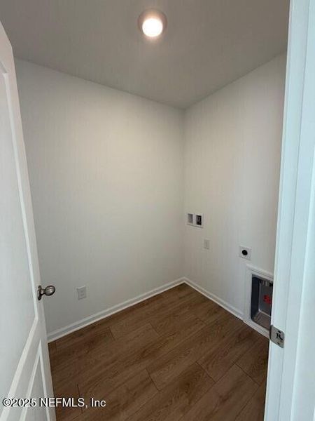 Spacious, unfurnished interior of a new home in Grand Reserve, Bunnell (Image 21).