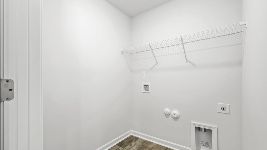 Spacious, unfurnished interior of a new home in English Farm, Archdale (Image 14).
