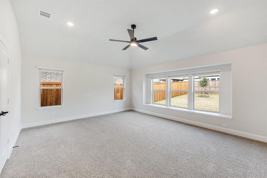 Spacious, unfurnished interior of a new home in Liberty, Melissa (Image 35).