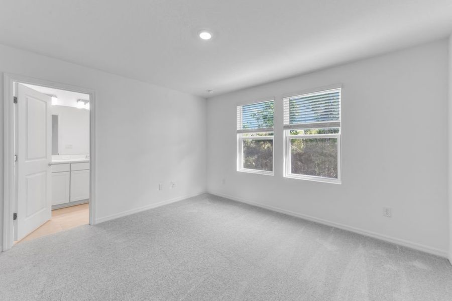 Spacious, unfurnished interior of a new home in Vinterra Townhomes, Nokomis (Image 10).