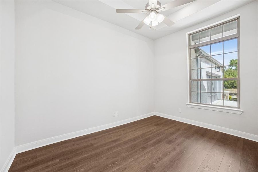 Spacious, unfurnished interior of a new home in Terraces – Classics, Rockwall (Image 29). Spacious, unfurnished interior of a new home in Terraces – Classics, Rockwall (Image 29).