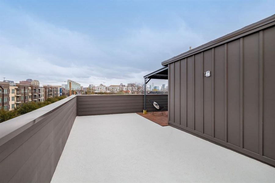 Exterior details and patio area of a home in , Dallas (Image 24).