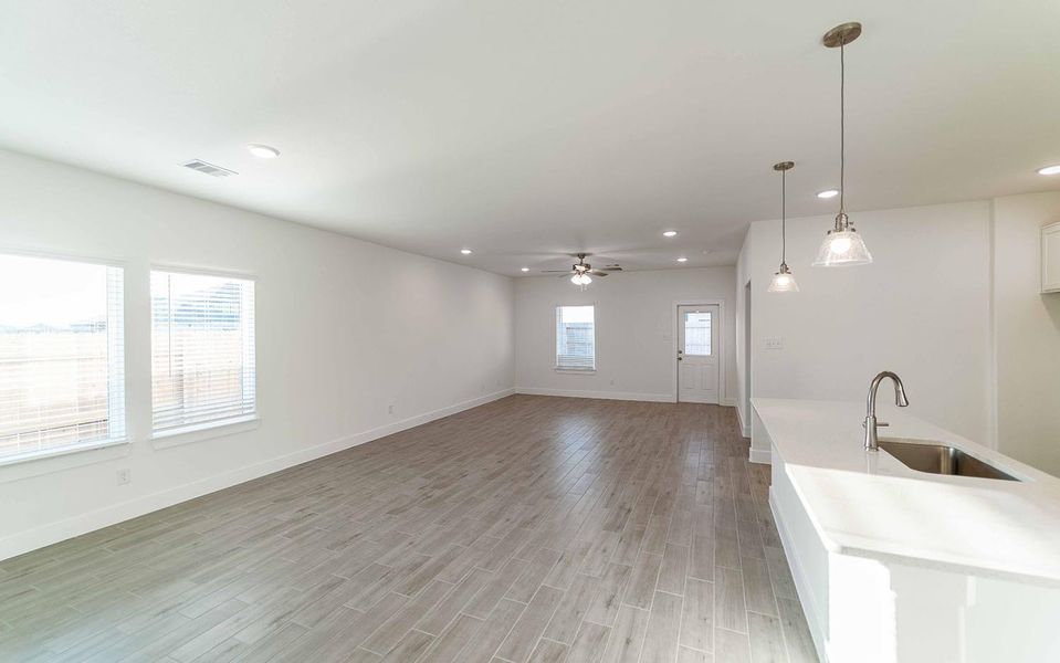 Image 15 of a home in River Ranch Meadows. Image 15 of a home in River Ranch Meadows.