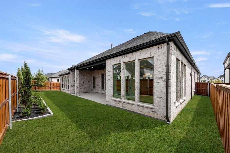 42. 4416 Meander - Back