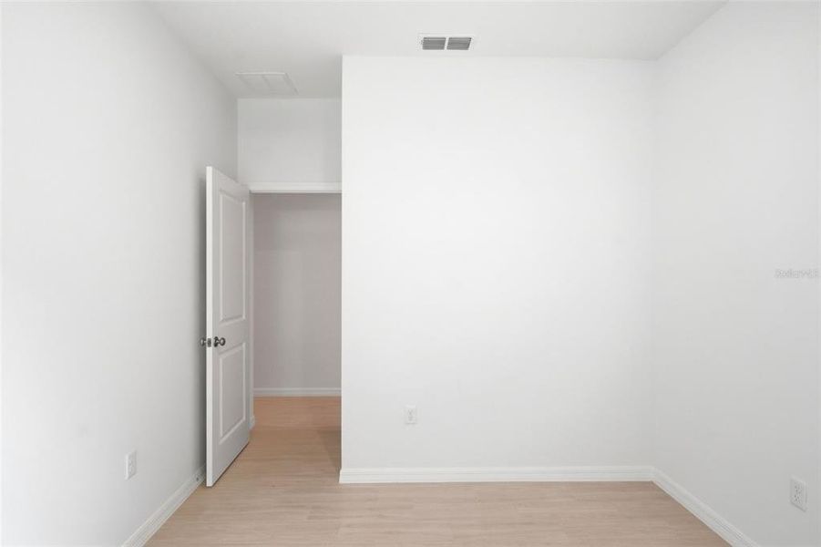 Spacious, unfurnished interior of a new home in , Eustis (Image 31).