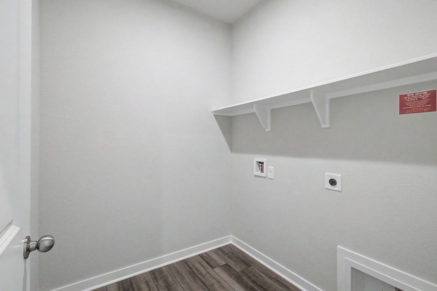 Spacious, unfurnished interior of a new home in Pleasant Hill, Bryan (Image 12).