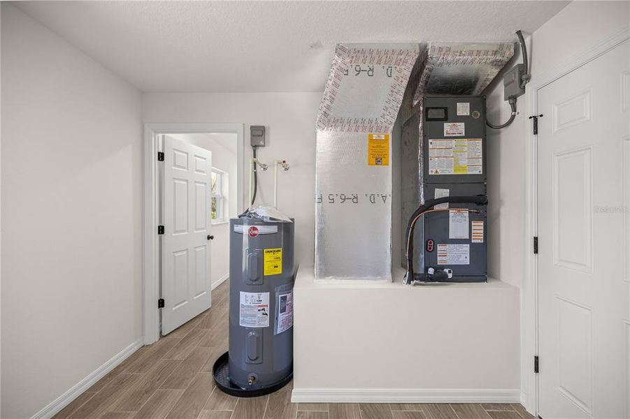 Furnished interior view inside a new home in , Ocala (Image 5).