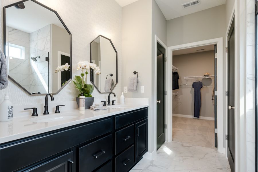 Representative furnished interior of a home built from the Amelia by Fischer Homes in Easton Park, Dallas (Image 57).