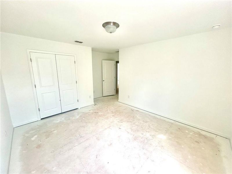 Spacious, unfurnished interior of a new home in The Pointe at Heron Bay, Locust Grove (Image 14). Spacious, unfurnished interior of a new home in The Pointe at Heron Bay, Locust Grove (Image 14).