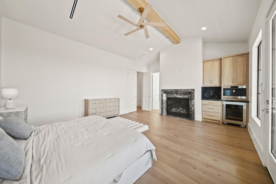 Furnished interior view inside a new home in Monet Estates, Sugar Land (Image 11).