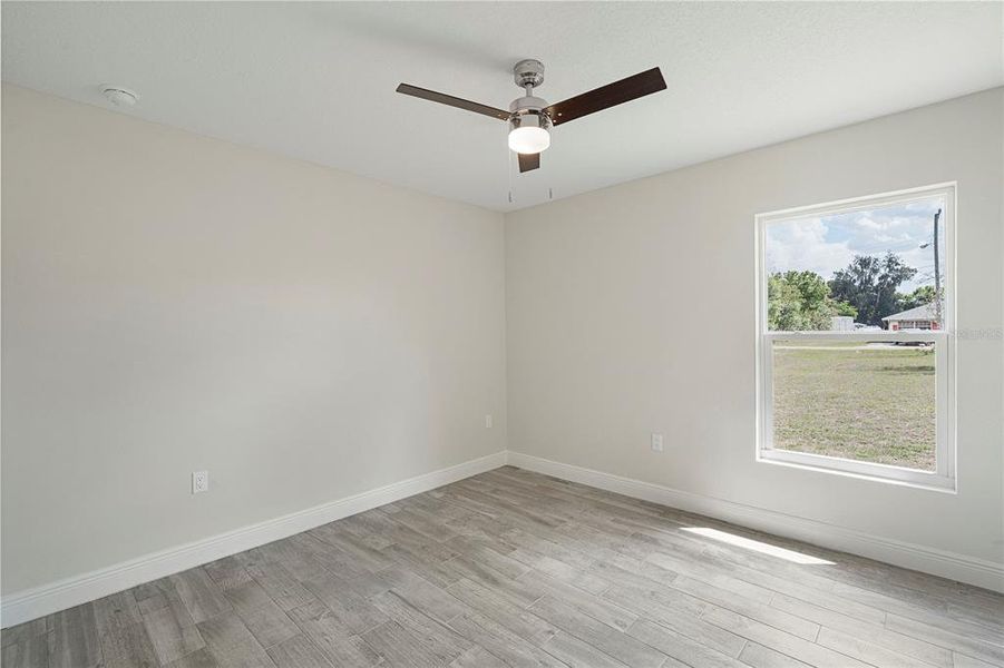 Spacious, unfurnished interior of a new home in , Palmetto (Image 23).