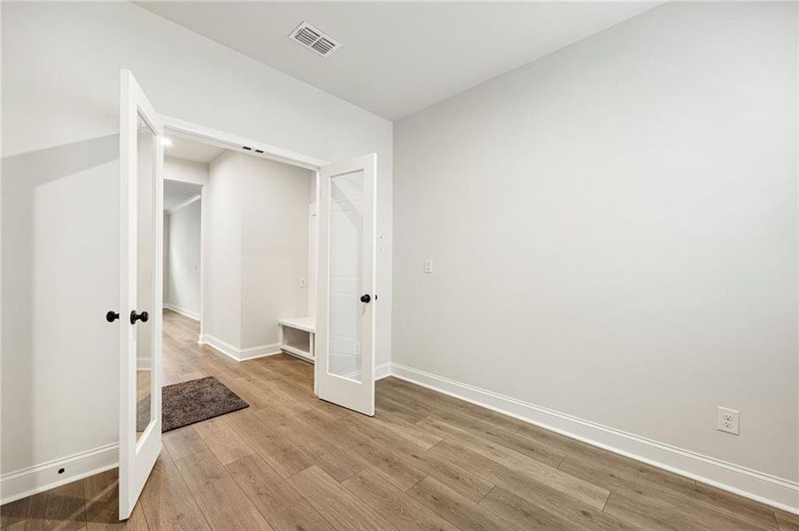 Spacious, unfurnished interior of a new home in Hillside Manor, Powder Springs (Image 40). Spacious, unfurnished interior of a new home in Hillside Manor, Powder Springs (Image 40).