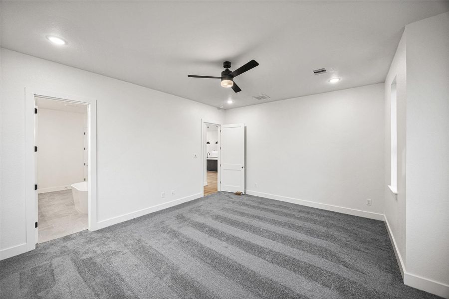 Spacious, unfurnished interior of a new home in , Dayton (Image 19).