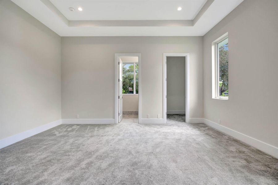 Spacious, unfurnished interior of a new home in , Palm Beach Gardens (Image 56).