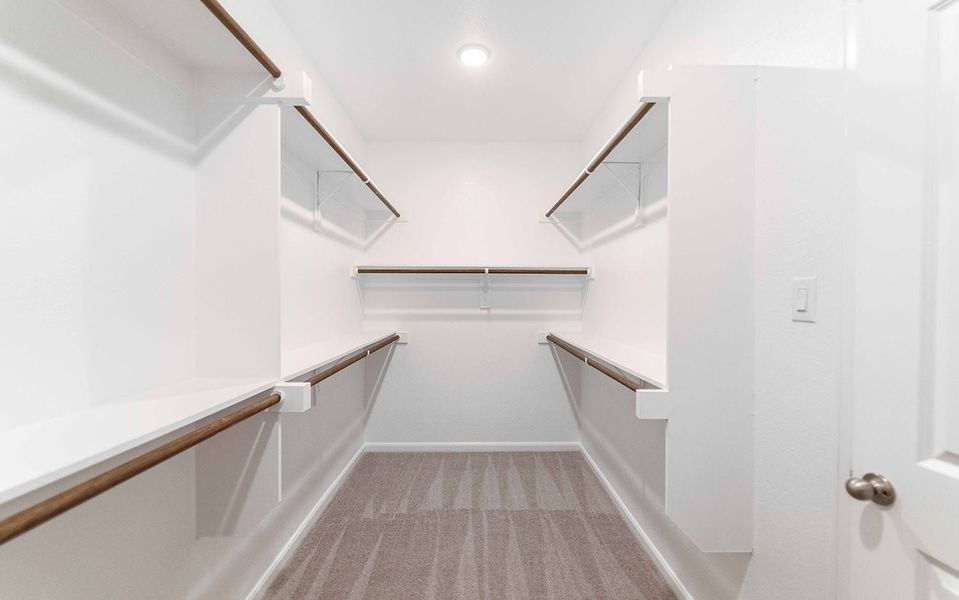 Spacious, unfurnished interior of a new home in Solterra, Mesquite (Image 39).