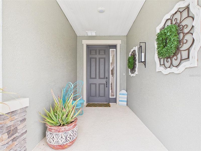 Exterior details and patio area of a home in , Ocala (Image 28).