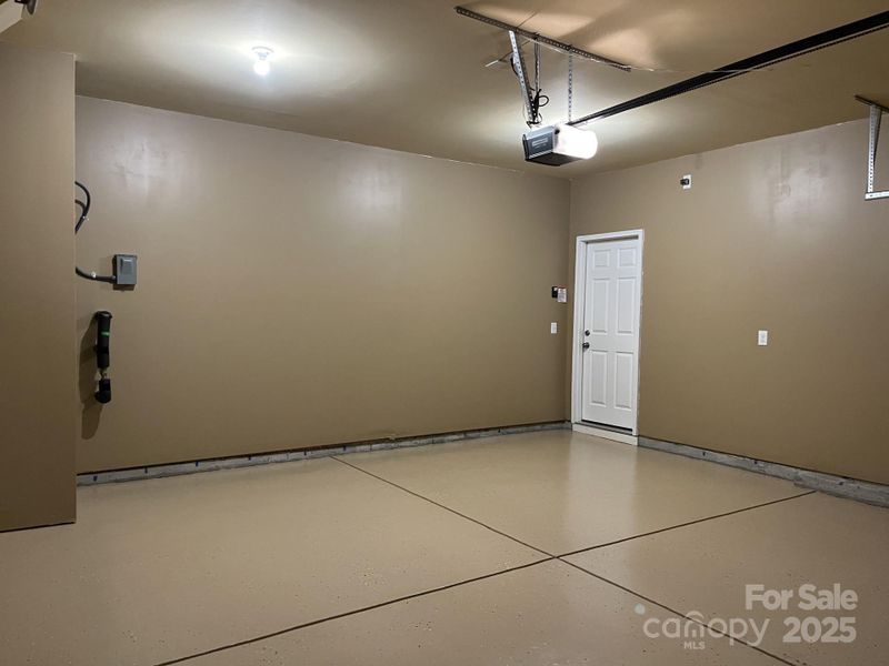 Spacious, unfurnished interior of a new home in , Charlotte (Image 18).