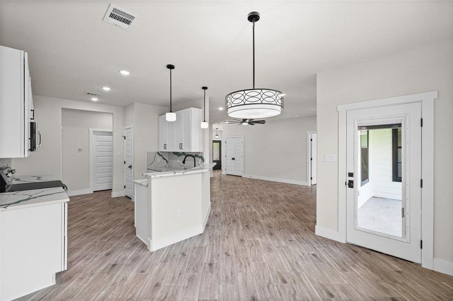 Furnished interior view inside a new home in , Granbury (Image 11).