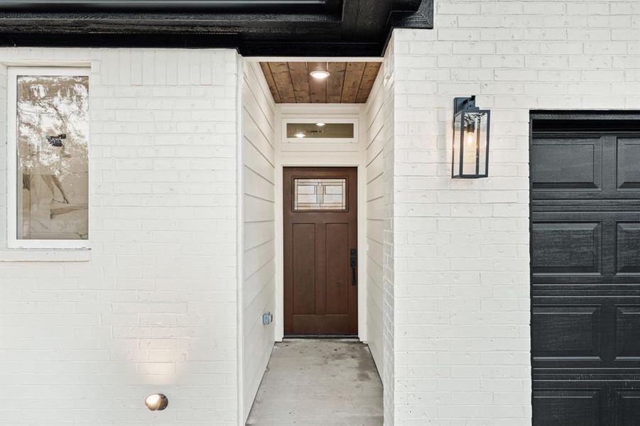 Exterior details and patio area of a home in , Granbury (Image 3). Exterior details and patio area of a home in , Granbury (Image 3).