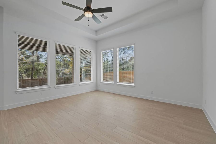 Spacious, unfurnished interior of a new home in The Woodlands Hills, Willis (Image 13).