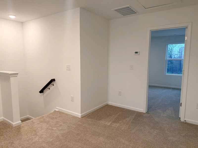 Loft - Airy living space with sleek, artistic expression. Loft - Airy living space with sleek, artistic expression.