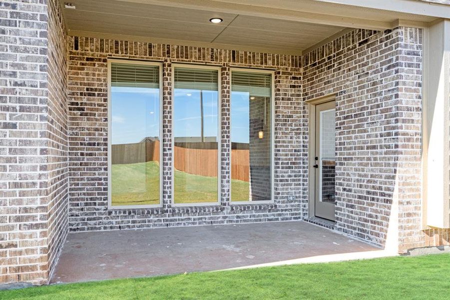 Exterior details and patio area of a home in El Dorado, Granbury (Image 3). Exterior details and patio area of a home in El Dorado, Granbury (Image 3).