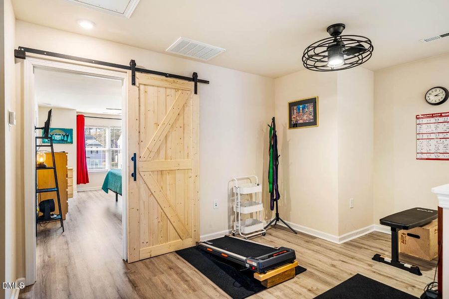 209ParkerStationAve-041