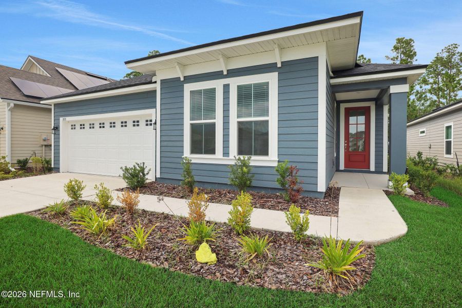Exterior details and patio area of a home in Hyland Trail, Middleburg (Image 21).