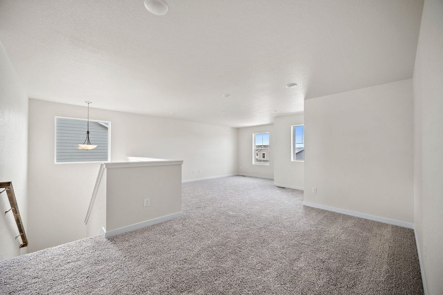 Spacious, unfurnished interior of a new home in Aspen Ranch, Fountain (Image 25).