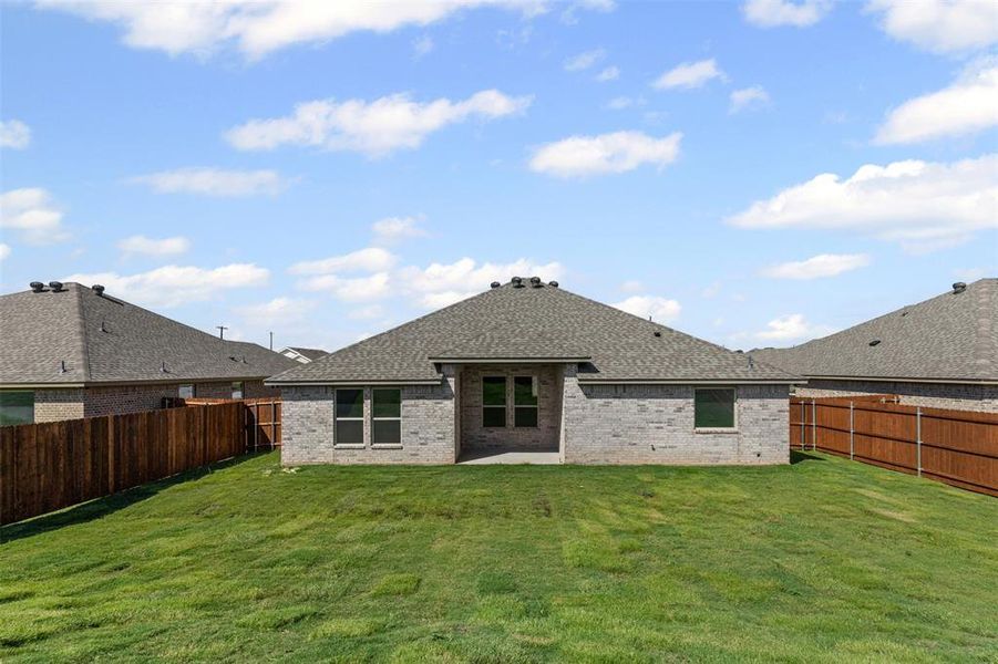 Exterior details and patio area of a home in , Springtown (Image 20).