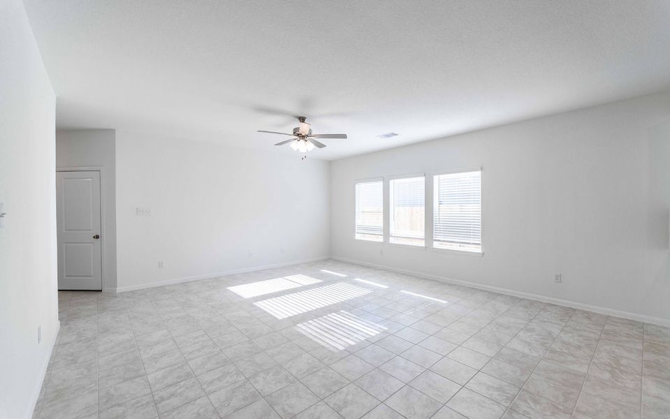 Spacious, unfurnished interior of a new home in The Reserve at Huntsville, Huntsville (Image 20).