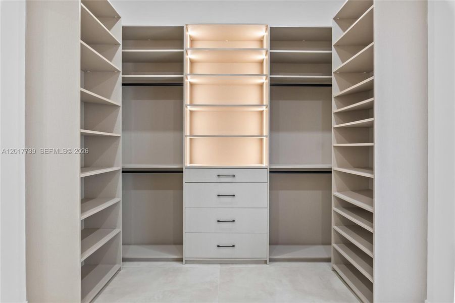 Furnished interior view inside a new home in , Cape Coral (Image 7).