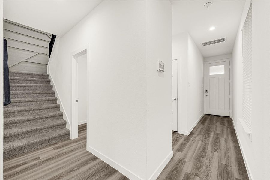 Spacious, unfurnished interior of a new home in , Houston (Image 21).
