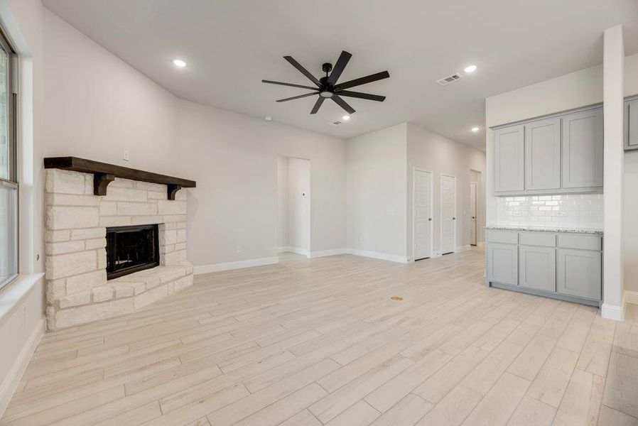 Image 28 of a home in .