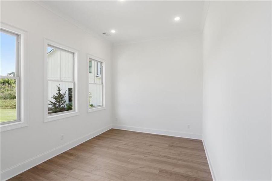 Spacious, unfurnished interior of a new home in , Marietta (Image 14).