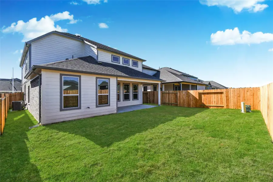 Image 22 of a home in Sheldon Ridge.