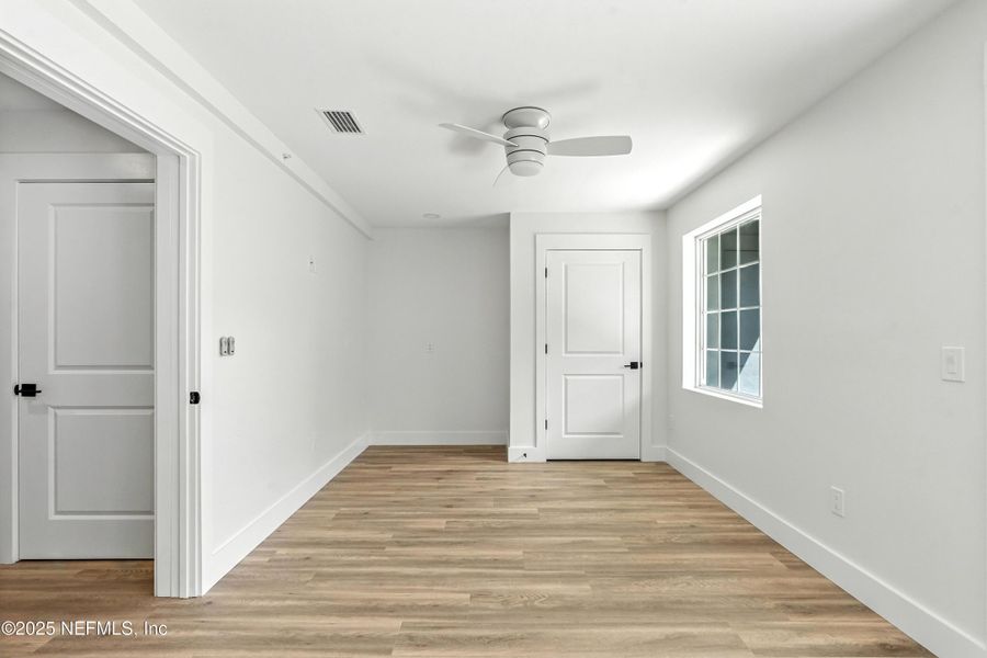 Spacious, unfurnished interior of a new home in , St. Augustine (Image 31).