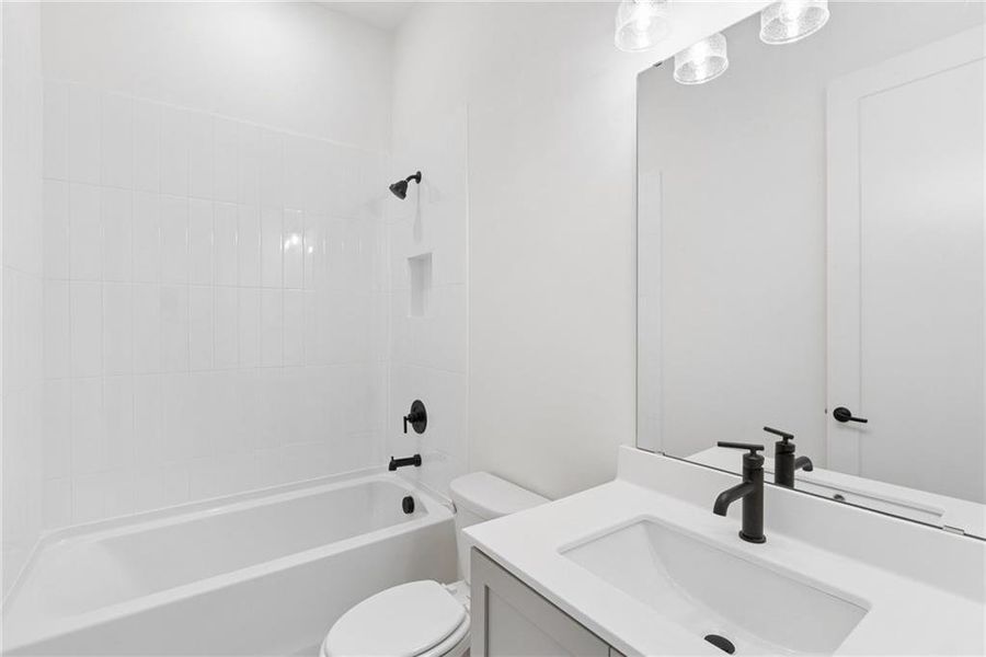 Furnished interior view inside a new home in , Gainesville (Image 4).