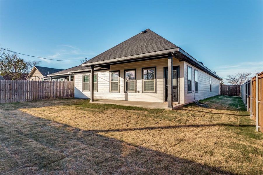 Exterior details and patio area of a home in , Fort Worth (Image 3).