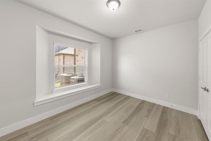 Spacious, unfurnished interior of a new home in Spiritas Ranch, Little Elm (Image 14).