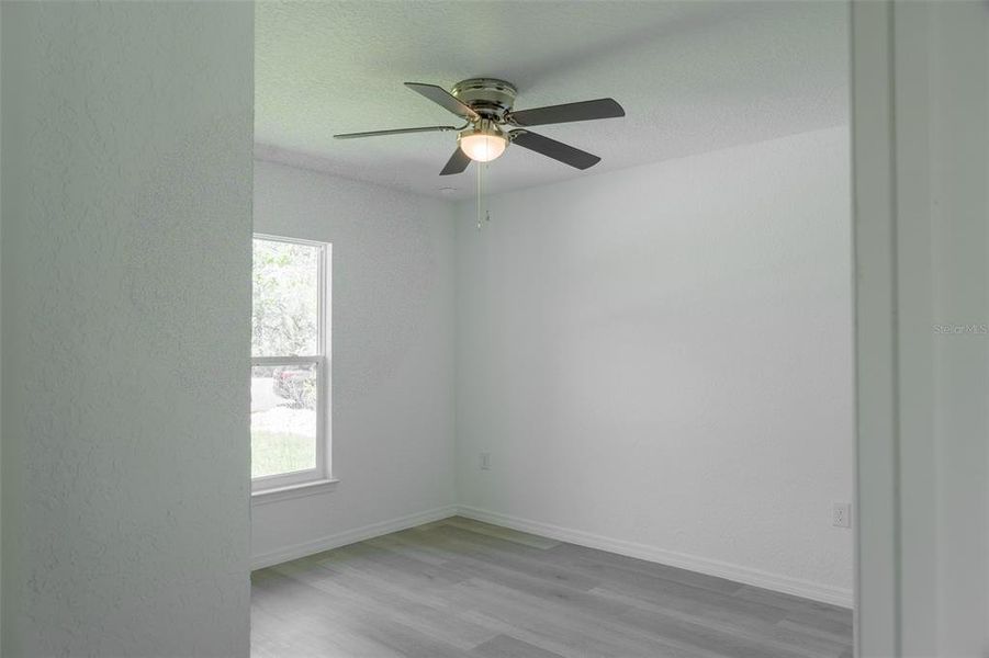 Spacious, unfurnished interior of a new home in , Ocala (Image 24).