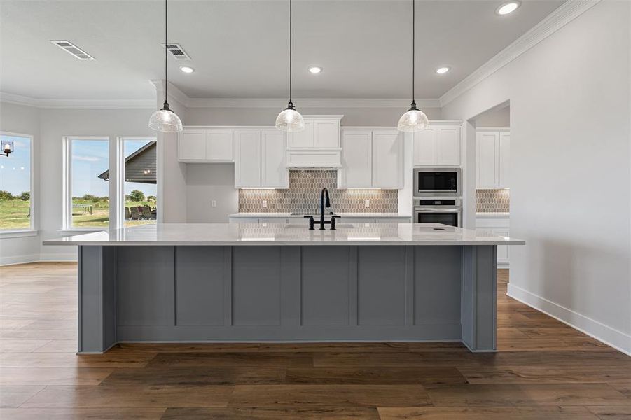 Furnished interior view inside a new home in Rocky Top, Krum (Image 7). Furnished interior view inside a new home in Rocky Top, Krum (Image 7).