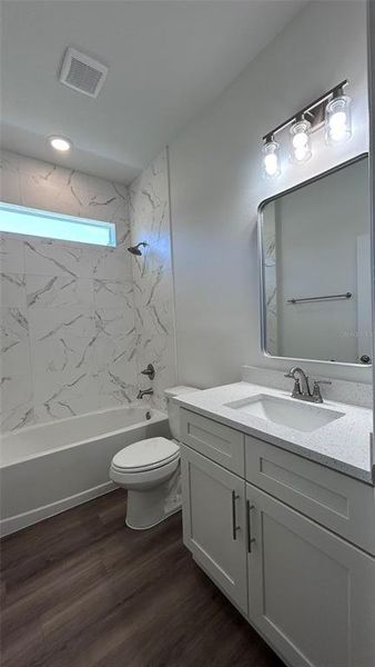 Furnished interior view inside a new home in , Ocala (Image 7).