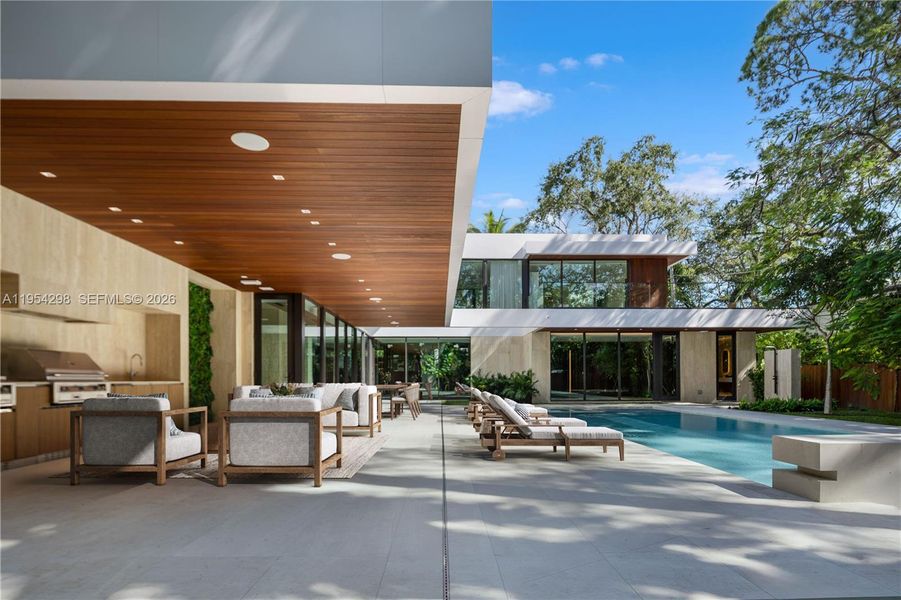 Community amenities in , Miami (Image 23).