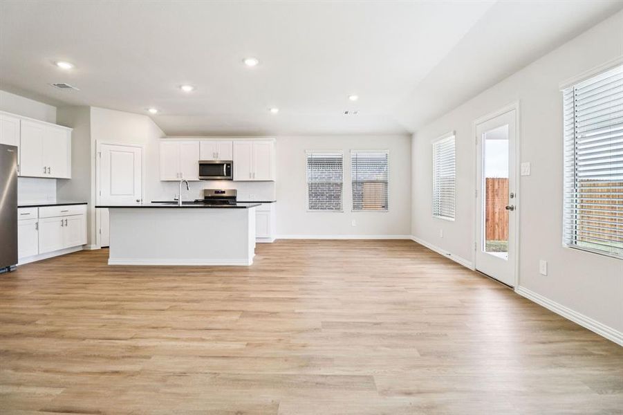 Spacious, unfurnished interior of a new home in Trails of Lavon - Signature Series, Lavon (Image 34). Spacious, unfurnished interior of a new home in Trails of Lavon - Signature Series, Lavon (Image 34).