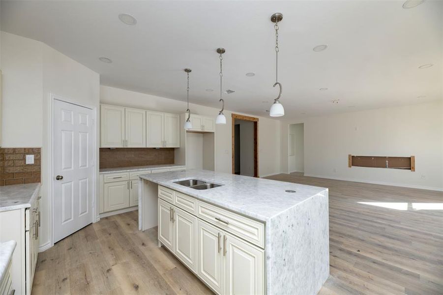 Image 27 of a home in . Image 27 of a home in .