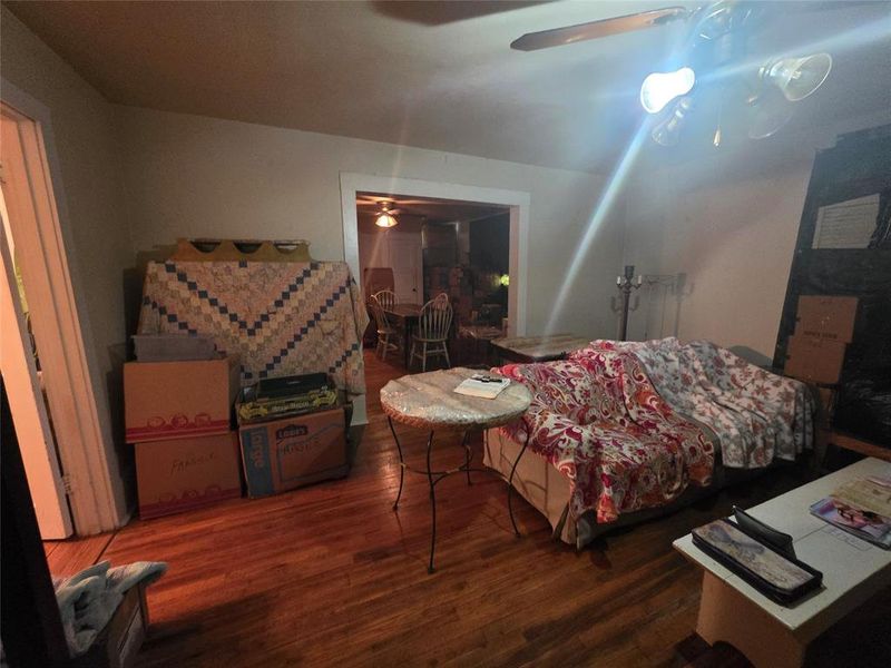 Furnished interior view inside a new home in , Cleburne (Image 4).