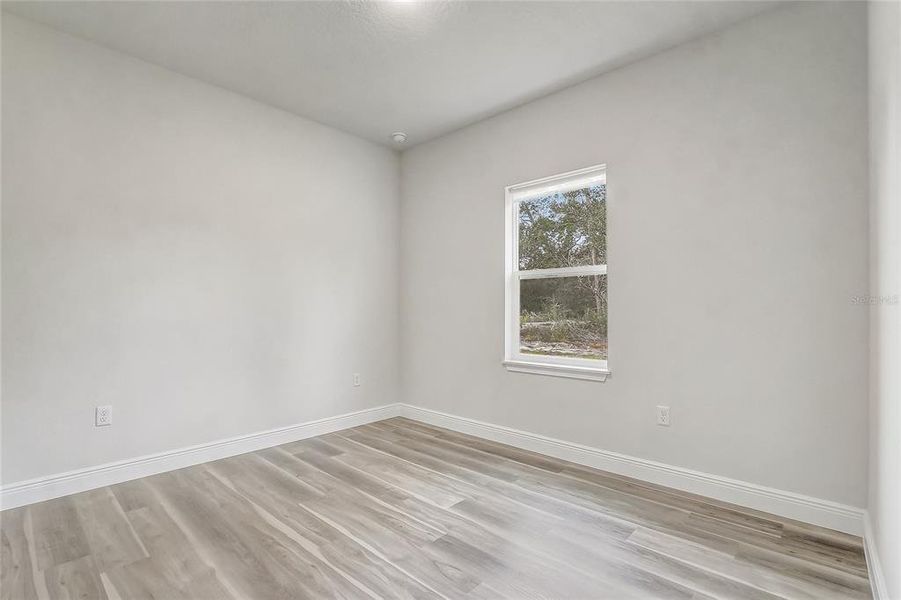 Spacious, unfurnished interior of a new home in , Ocala (Image 19).